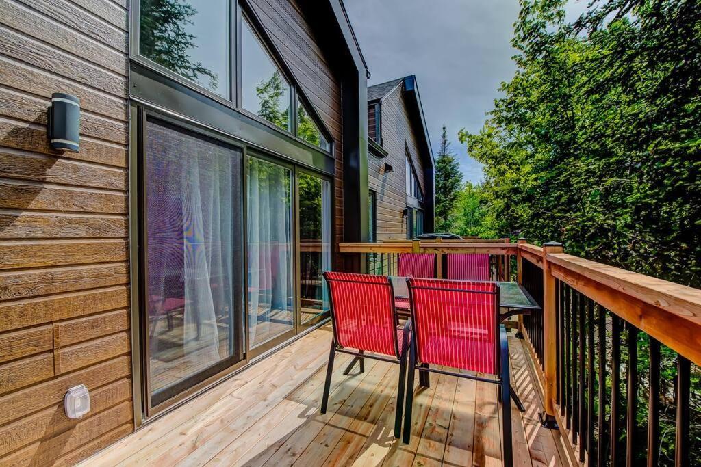 Nouveau - Chalet Moderne - Spa, Piscine & Sauna! Pont-Rouge Buitenkant foto